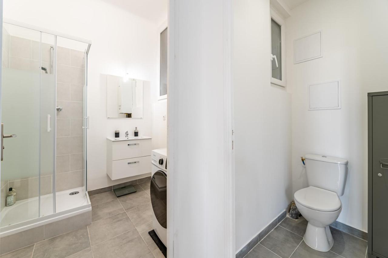 Toulon: Superbe Avec 2 Apartment Toulon